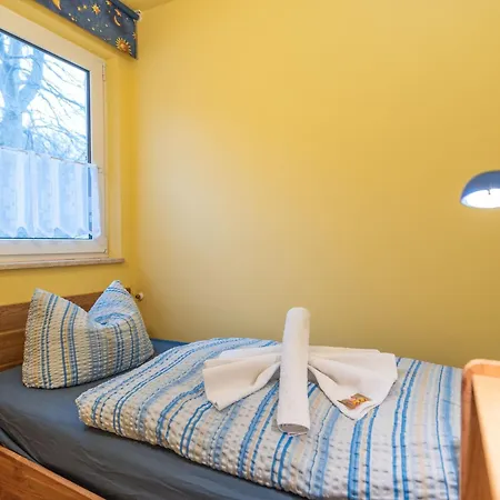 4 Kiefern Ruhige, Strandnahe Lage Koserow