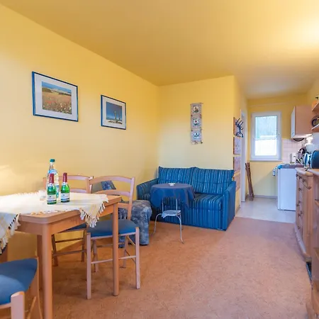 4 Kiefern Ruhige, Strandnahe Lage *