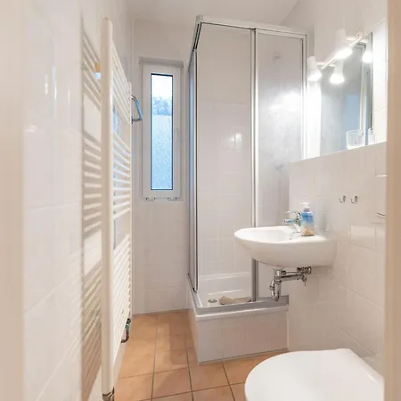 4 Kiefern Ruhige, Strandnahe Lage Koserow