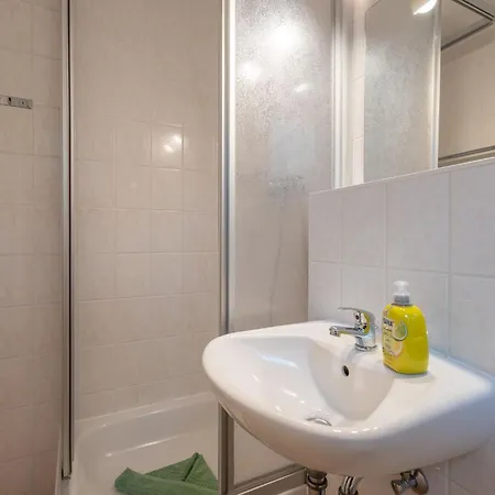 4 Kiefern Ruhige, Strandnahe Lage